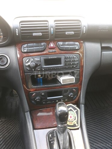 Mercedes C 240 2001, 239,500 km - 2.6 l - Bakı