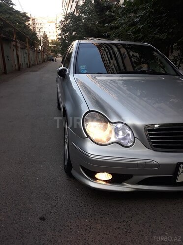 Mercedes C 240 2001, 239,500 km - 2.6 l - Bakı