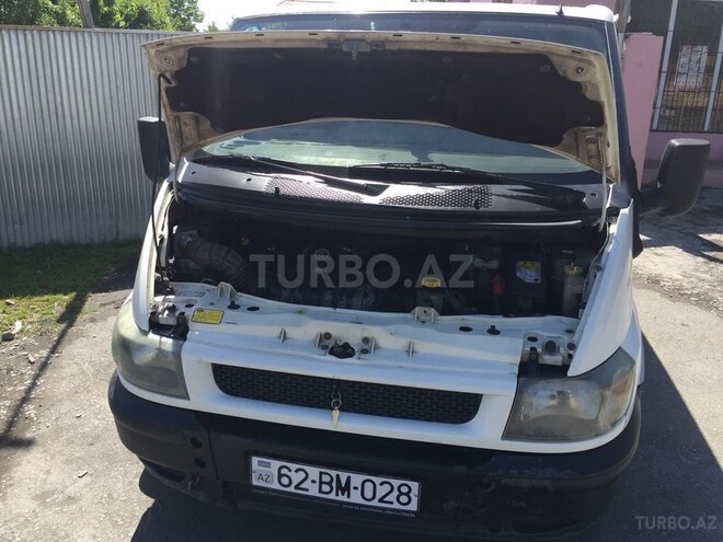 Ford Transit 2002, 267,276 km - 2.2 l - Zaqatala