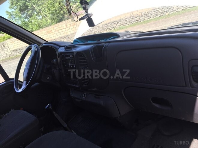 Ford Transit 2002, 267,276 km - 2.2 l - Zaqatala