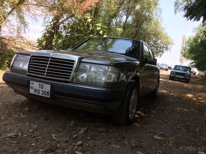 Mercedes E 300 1991, 479,456 km - 3.0 l - Beyləqan
