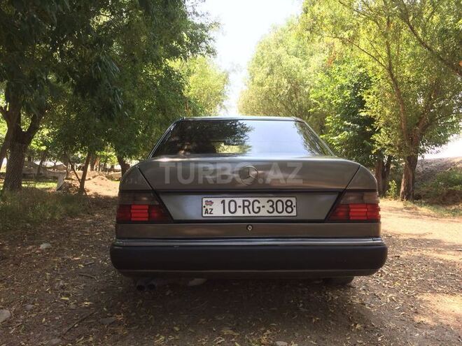Mercedes E 300 1991, 479,456 km - 3.0 l - Beyləqan