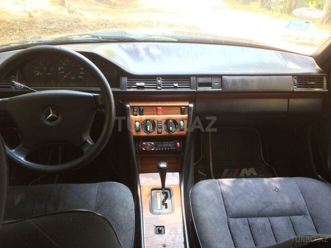 Mercedes E 300 1991, 479,456 km - 3.0 l - Beyləqan