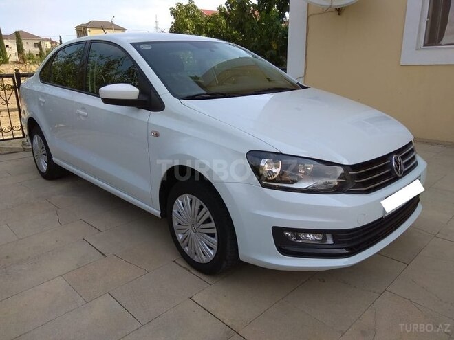 Volkswagen Polo 2015, 50,000 km - 1.6 l - Bakı
