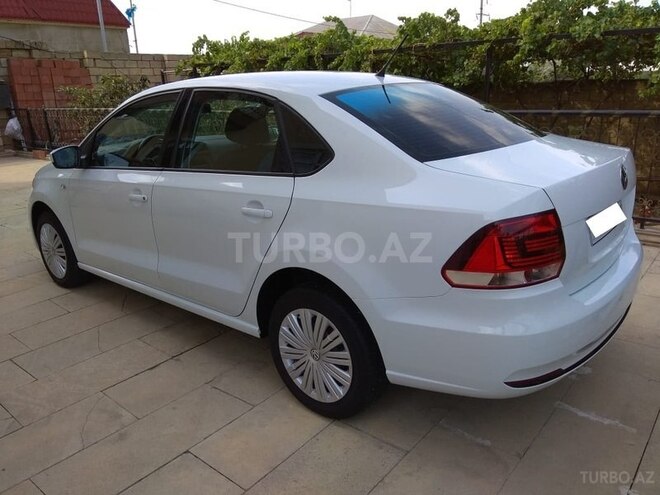 Volkswagen Polo 2015, 50,000 km - 1.6 l - Bakı