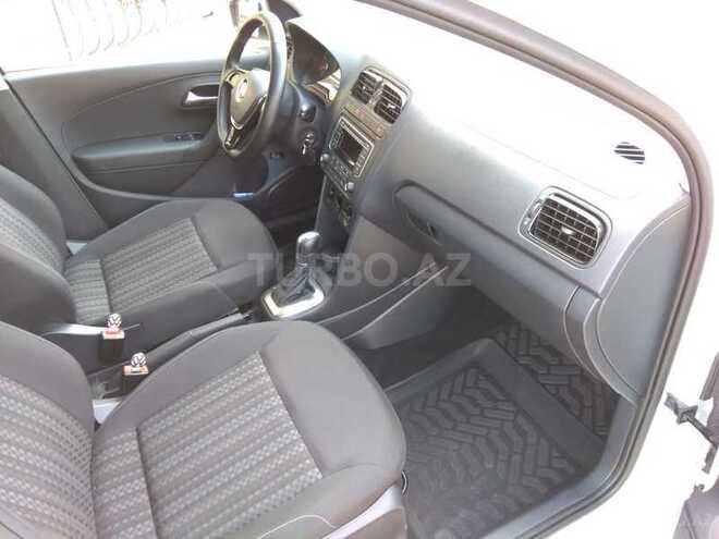 Volkswagen Polo 2015, 50,000 km - 1.6 l - Bakı