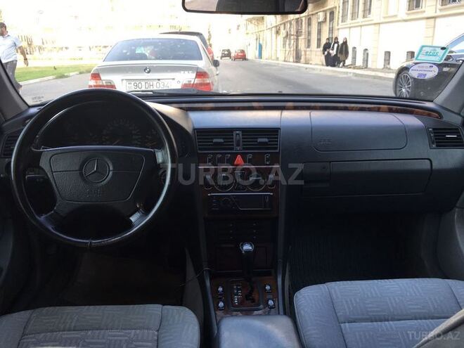 Mercedes C 200 1998, 270,200 km - 2.0 l - Şəki