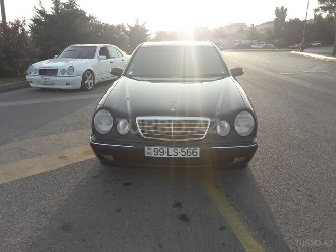 Mercedes E 240 1999, 260,000 km - 2.6 л - Bakı