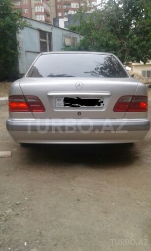 Mercedes E 280 2000, 218,000 km - 2.8 l - Bakı