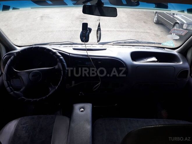 Ford Transit 2002, 413,580 km - 2.5 л - Yardımlı