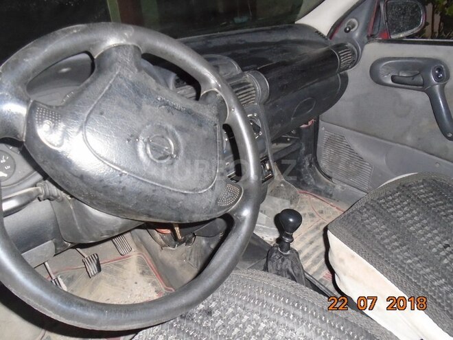 Opel Corsa 1996, 196,432 km - 1.4 l - Bakı