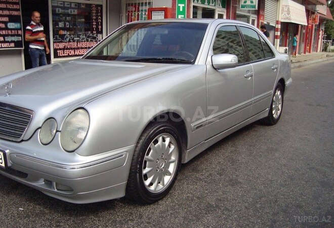 Mercedes E 220 1999, 370,000 km - 2.2 l - Bakı