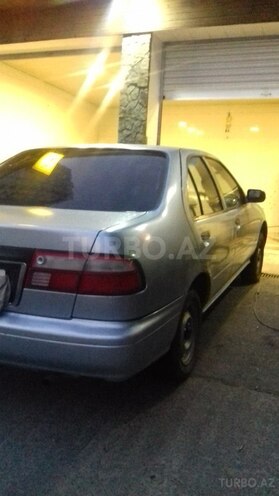 Nissan Sunny 2000, 320,000 km - 1.6 l - Bakı