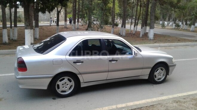 Mercedes C 180 1999, 326,257 km - 1.8 л - Bakı