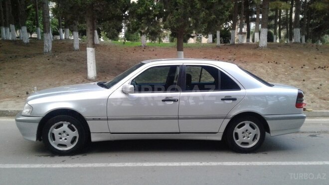 Mercedes C 180 1999, 326,257 km - 1.8 л - Bakı