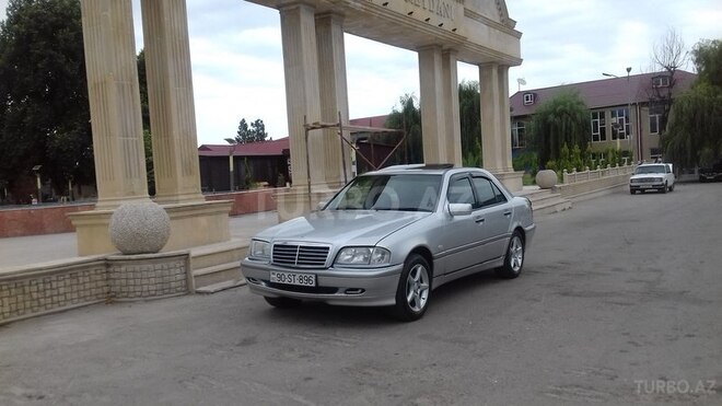Mercedes C 230 1999, 245,000 km - 2.3 l - Quba