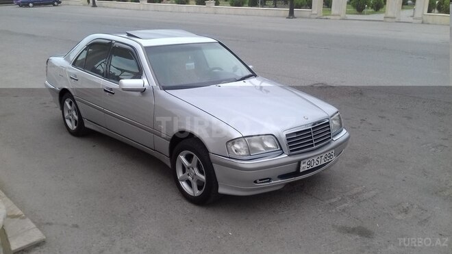 Mercedes C 230 1999, 245,000 km - 2.3 l - Quba