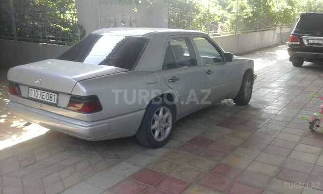 Mercedes E 200 1991, 490,000 km - 0.2 л - Bakı