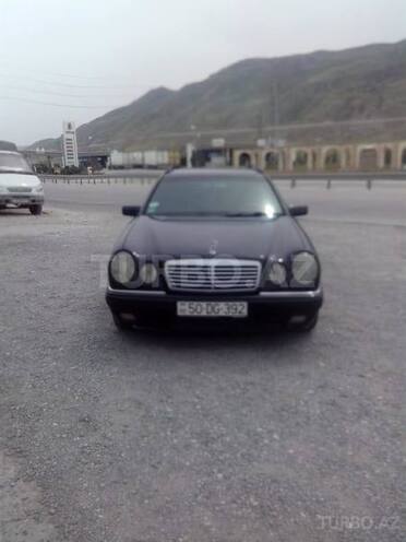 Mercedes E 260 1998, 250,000 km - 2.6 l - Bakı