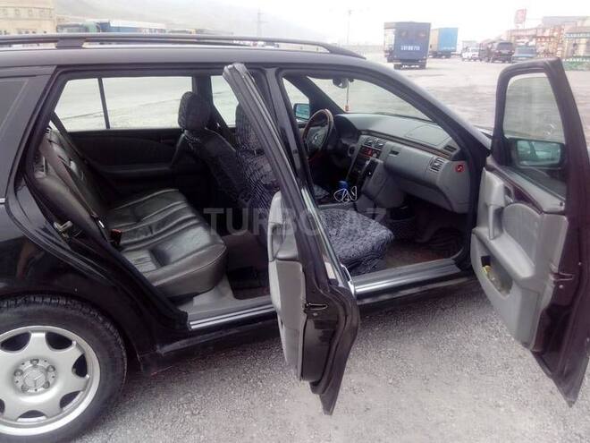 Mercedes E 260 1998, 250,000 km - 2.6 l - Bakı