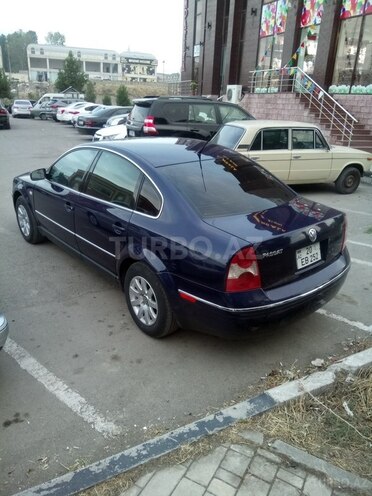 Volkswagen Passat 2003, 243,000 km - 1.8 l - Gəncə
