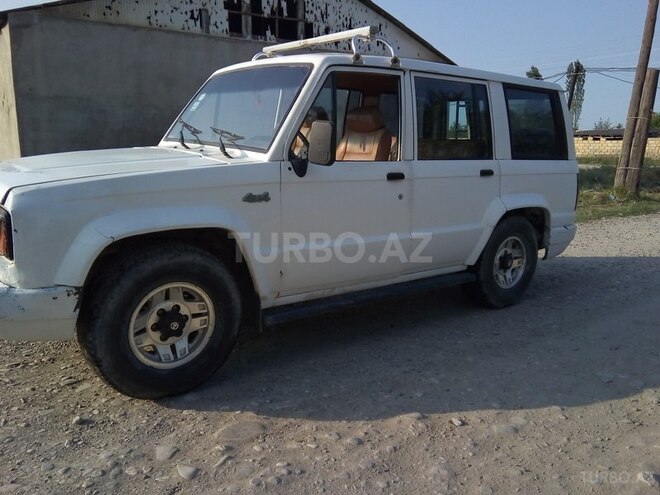 Isuzu  1986, 300,699 km - 2.2 l - Quba
