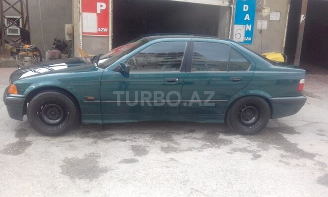 BMW 318 1996, 250,000 km - 1.8 l - Bakı
