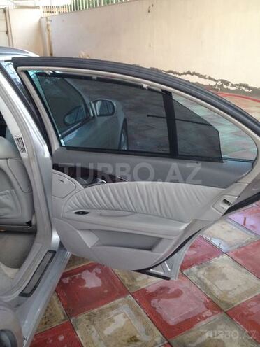 Mercedes E 270 2002, 240,000 km - 2.7 l - Tovuz