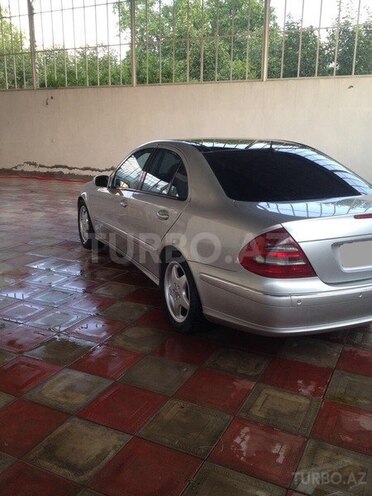 Mercedes E 270 2002, 240,000 km - 2.7 l - Tovuz