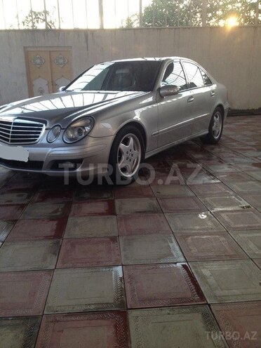 Mercedes E 270 2002, 240,000 km - 2.7 l - Tovuz