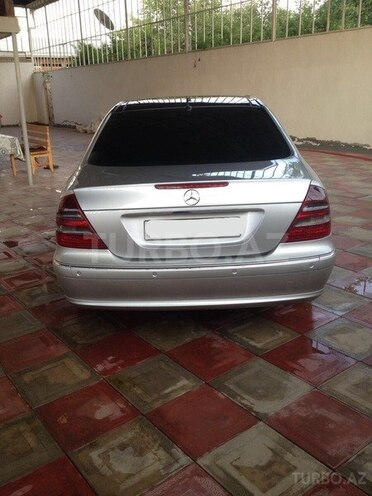 Mercedes E 270 2002, 240,000 km - 2.7 l - Tovuz
