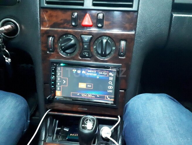 Mercedes E 240 1999, 250,000 km - 2.4 л - Bakı