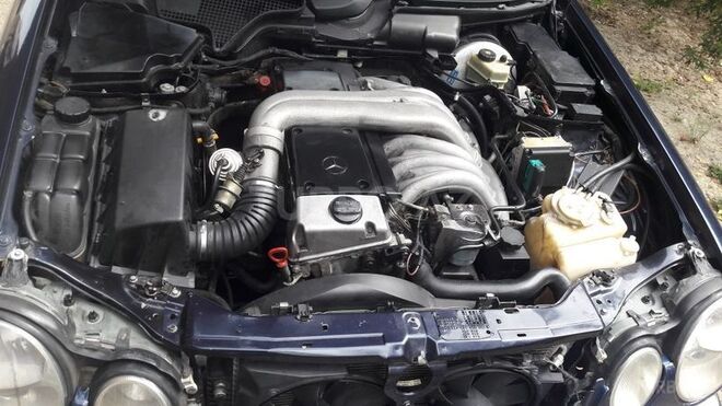 Mercedes E 300 1997, 237,000 km - 3.0 l - Bakı