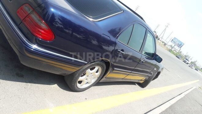 Mercedes E 300 1997, 237,000 km - 3.0 l - Bakı