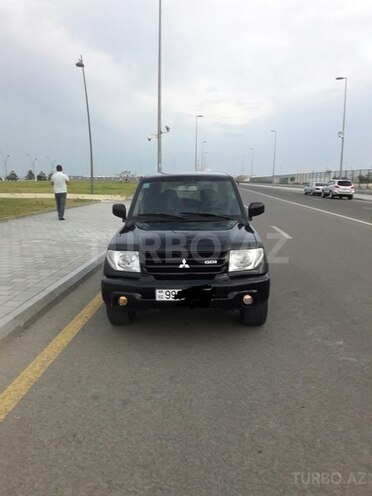 Mitsubishi Pajero io 2003, 265,000 km - 2.0 л - Bakı