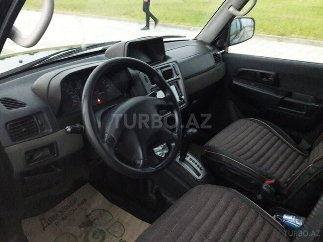 Mitsubishi Pajero io 2003, 265,000 km - 2.0 л - Bakı