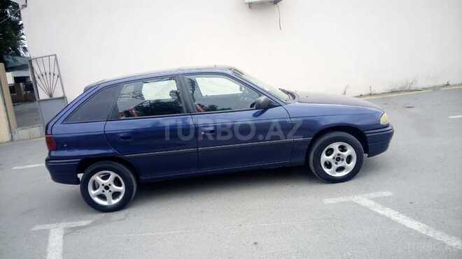 Opel Astra 1995, 856,325 km - 1.6 l - Sumqayıt