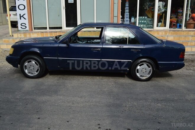 Mercedes E 250 1991, 270,000 km - 2.5 л - Bakı