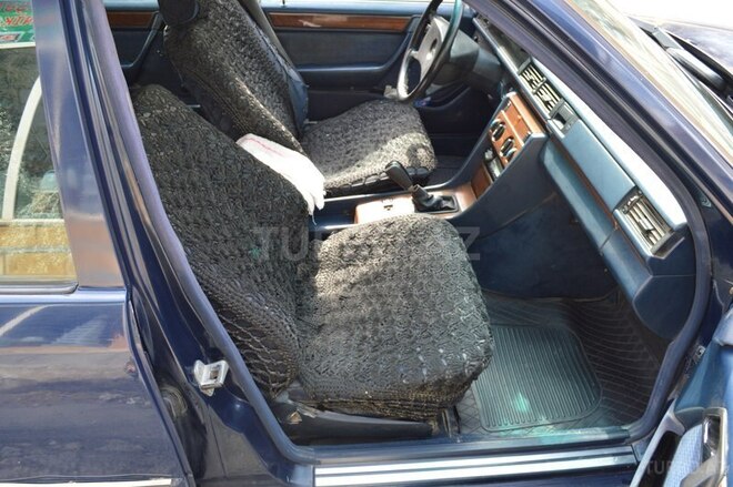Mercedes E 250 1991, 270,000 km - 2.5 л - Bakı