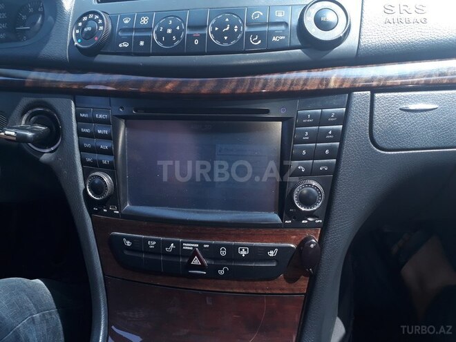 Mercedes E 240 2002, 285,000 km - 2.6 l - Gəncə