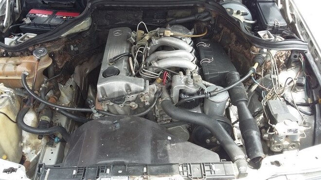 Mercedes E 200 1990, 483,655 km - 2.0 l - Cəlilabad