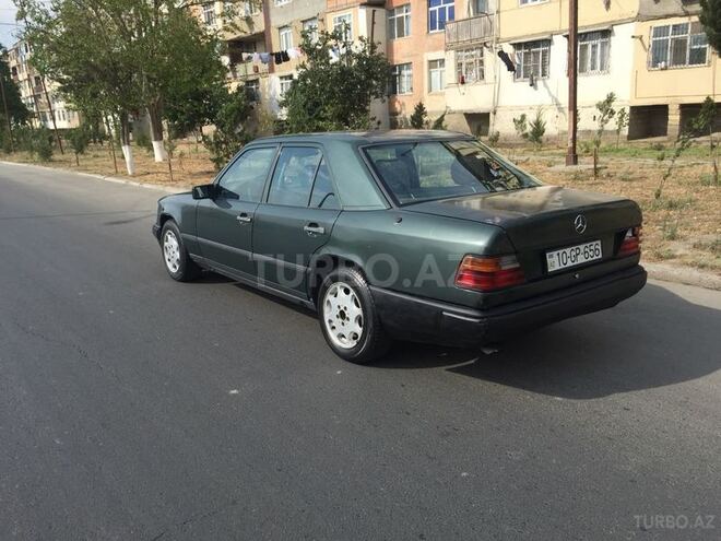 Mercedes E 200 1989, 430,000 km - 2.0 l - Sumqayıt