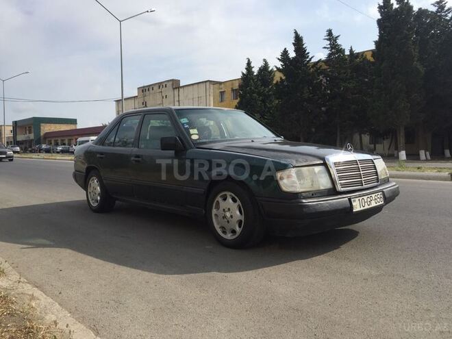 Mercedes E 200 1989, 430,000 km - 2.0 l - Sumqayıt