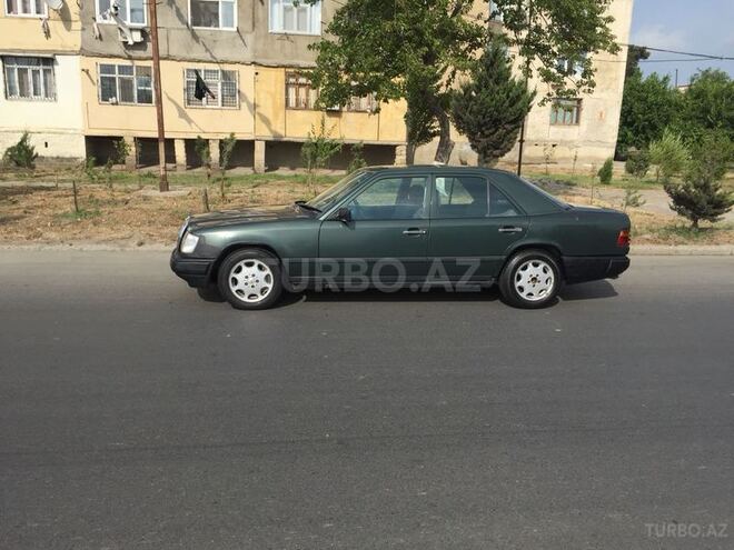 Mercedes E 200 1989, 430,000 km - 2.0 l - Sumqayıt