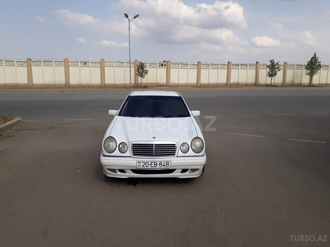 Mercedes E 200 1999, 195,000 km - 2.0 l - Gəncə
