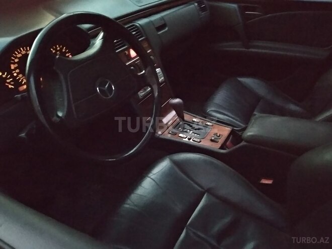 Mercedes E 240 1999, 299,000 km - 2.4 l - Bakı