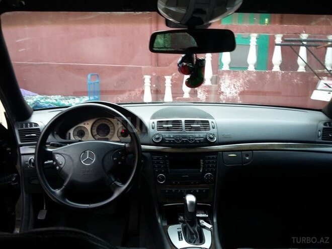 Mercedes E 270 2006, 289,000 km - 2.7 л - Astara