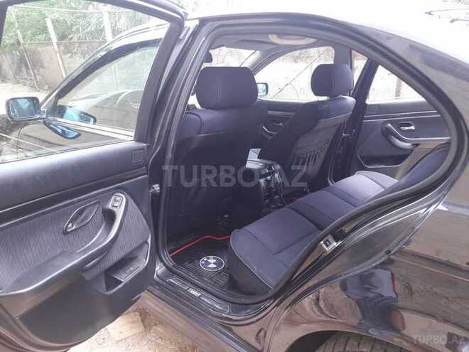 BMW 528 1999, 380,000 km - 2.8 l - Bakı