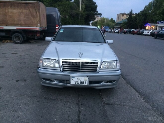Mercedes C 240 2000, 205,600 km - 2.4 l - Bakı