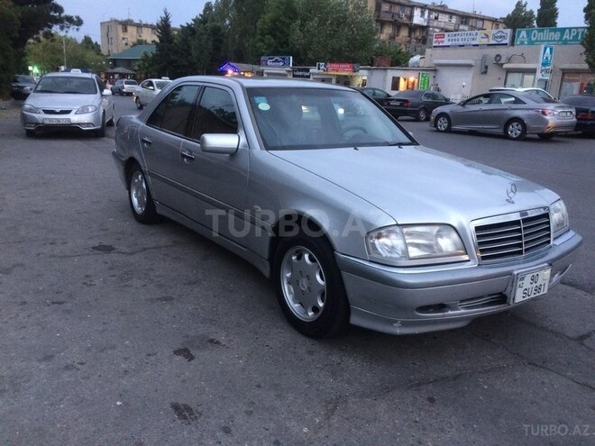 Mercedes C 240 2000, 205,600 km - 2.4 l - Bakı